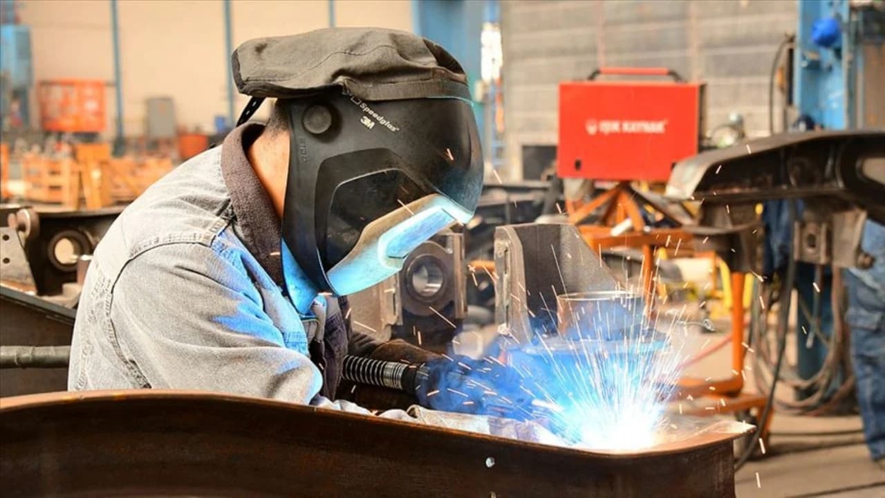 Sanayi Üretici Fiyat Endeksi Aylık Bazda Yüzde 2,42 Yükseliş Kaydetti