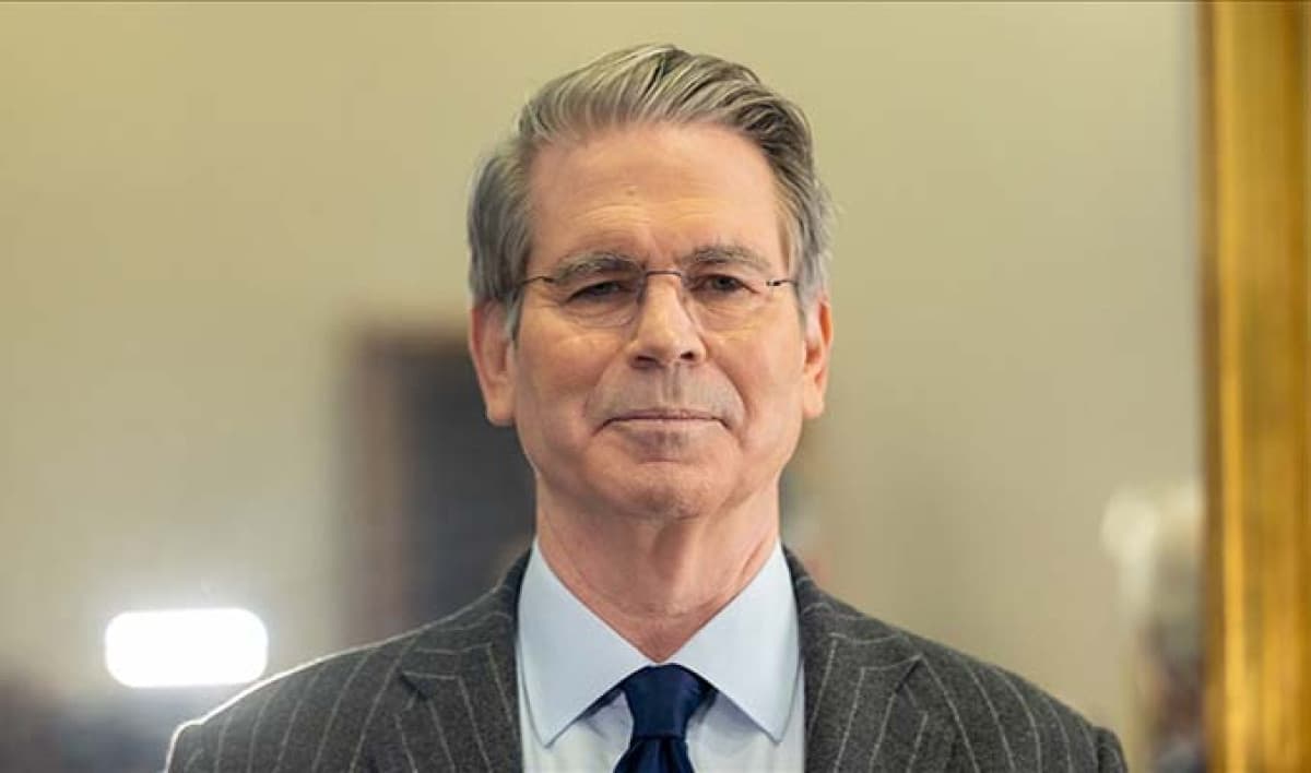 Bessent, Fed Başkanı Warsh'ın Enflasyon ve Büyüme Yolunu Doğru Belirleyeceğine Güven Duyduğunu Belirtti