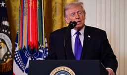 Trump Özgürlük Projesi'ni Durdurduğunu ve Ablukayı Sürdüreceğini Açıkladı