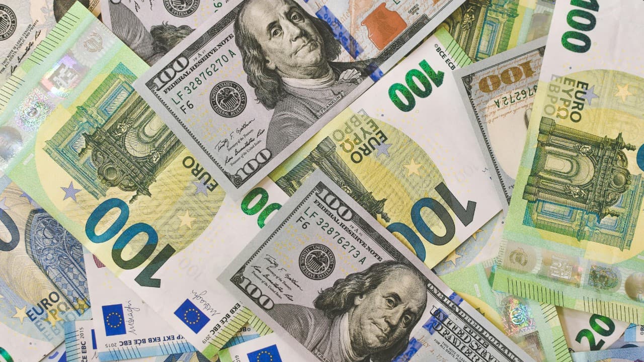 Dolar Endeksi Yükseliyor: Jeopolitik Riskler ve Fed Beklentileri Destek Sağlıyor