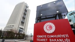 Ticaret Bakanı Bolat: Piyasa Fiyat Hareketleri Sürekli İzleniyor ve Denetleniyor