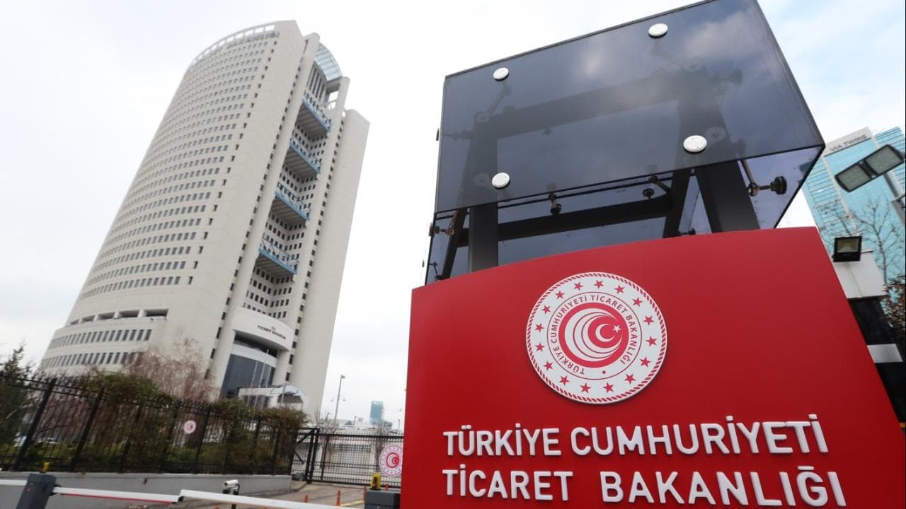 Ticaret Bakanı Bolat: Piyasa Fiyat Hareketleri Sürekli İzleniyor ve Denetleniyor