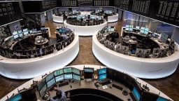 Avrupa Borsaları Karışık Seyirle Kapandı: Stoxx Europe 600 Gerilerken FTSE 100 Yükseldi