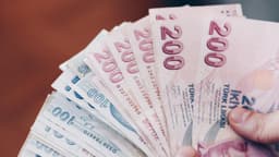 Yaşlı ve Engelli Bireylere Yönelik Aylık Ödemeler Hesaplara Aktarılmaya Başlandı